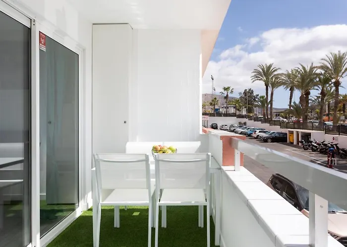 Home2book Modern Americas Pool&terrace アパート アロナ