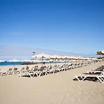 Home2book Modern Americas Pool&terrace أرونا